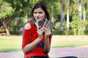 Oppo F5: फीचर्स और परफॉर्मेंस का विश्लेषण